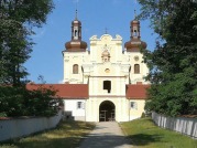 Klasztor Kamedułów w Bieniszewie.